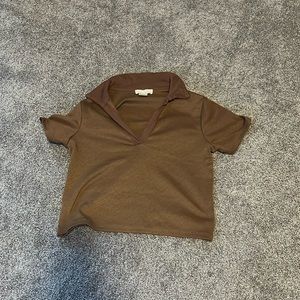 Collared crop top